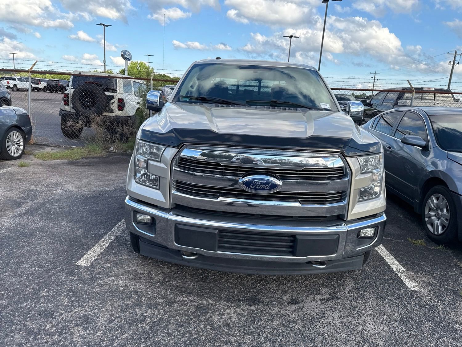 Used 2017 Ford F150 Lariat AWD/4WD image 2