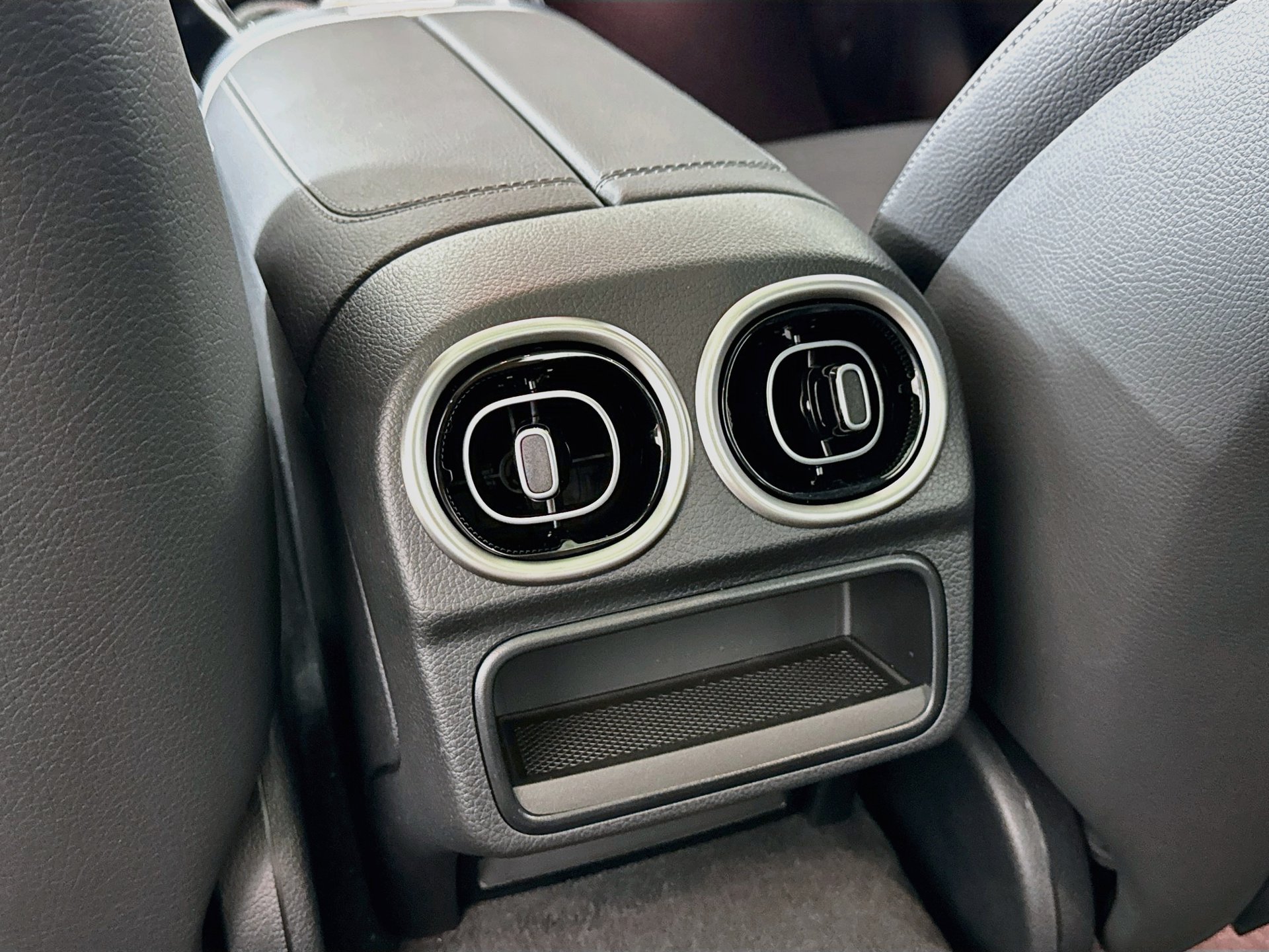 New 2027 Mercedes-Benz C 300 Sedan image 28
