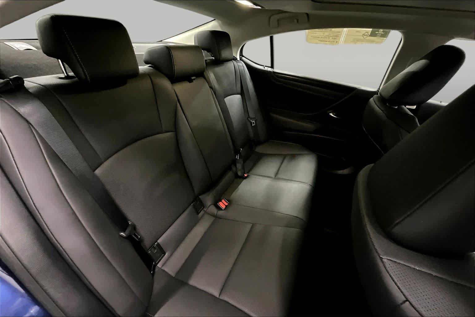 Used 2022 Lexus ES 350 w/ Premium Package FWD image 21