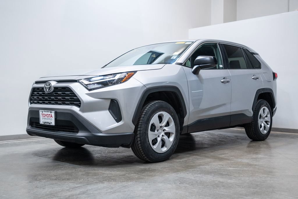 Used 2024 Toyota RAV4 LE image 3