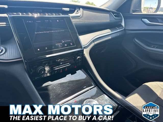 Used 2023 Jeep Grand Cherokee L Laredo w/ Luxury Tech Group I AWD/4WD image 34