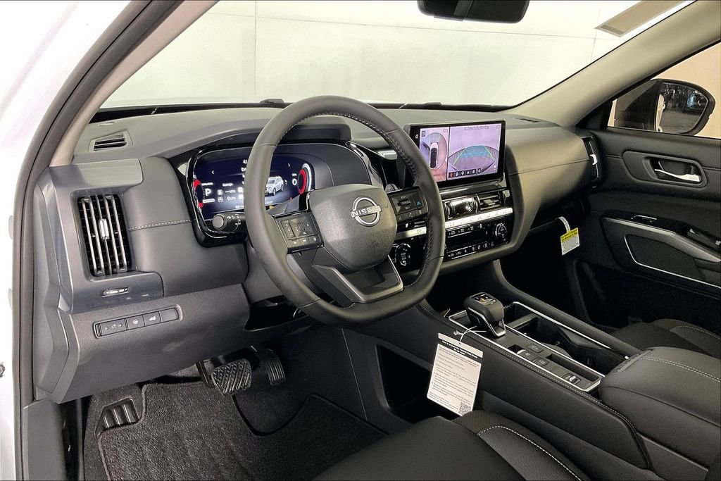 New 2026 Nissan Pathfinder SL image 12