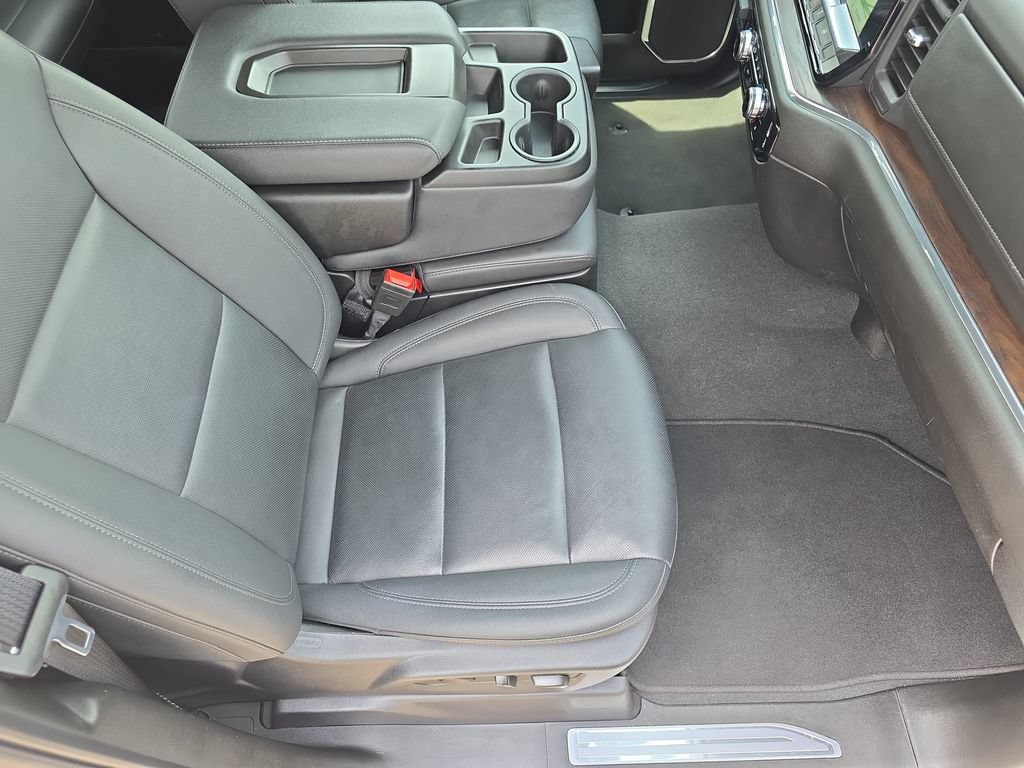 Used 2025 GMC Sierra 1500 SLT AWD/4WD image 10