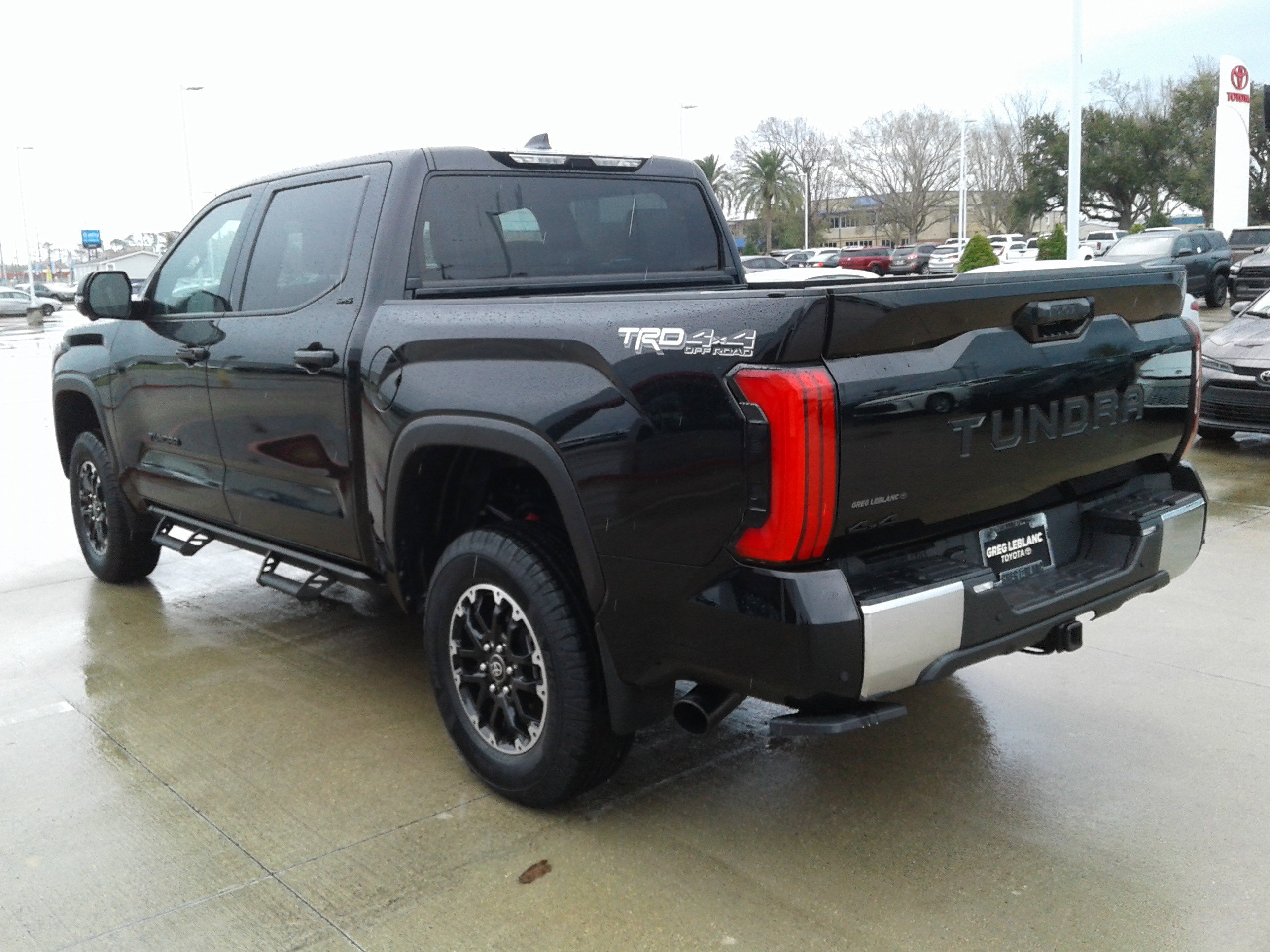 Used 2025 Toyota Tundra SR5 w/ TRD Off-Road Premium Package image 5