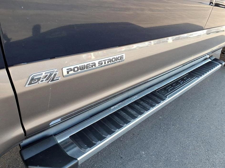 Used 2022 Ford F250 Lariat w/ Lariat Ultimate Package image 10