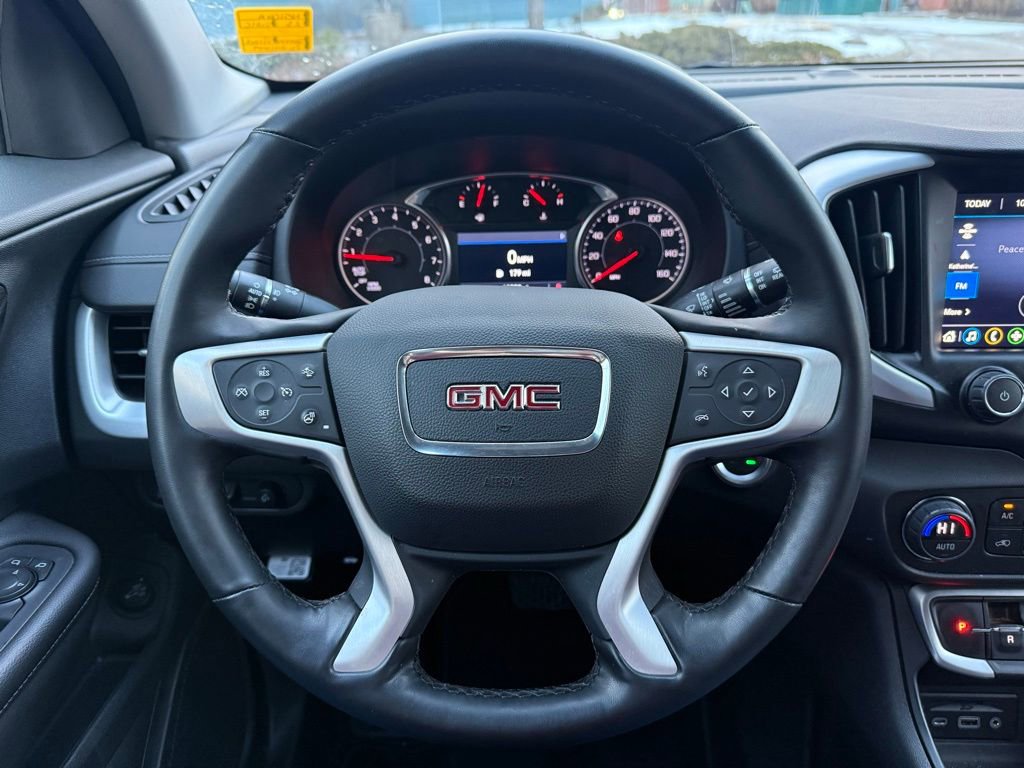 Used 2023 GMC Terrain SLT w/ Tech Package image 9