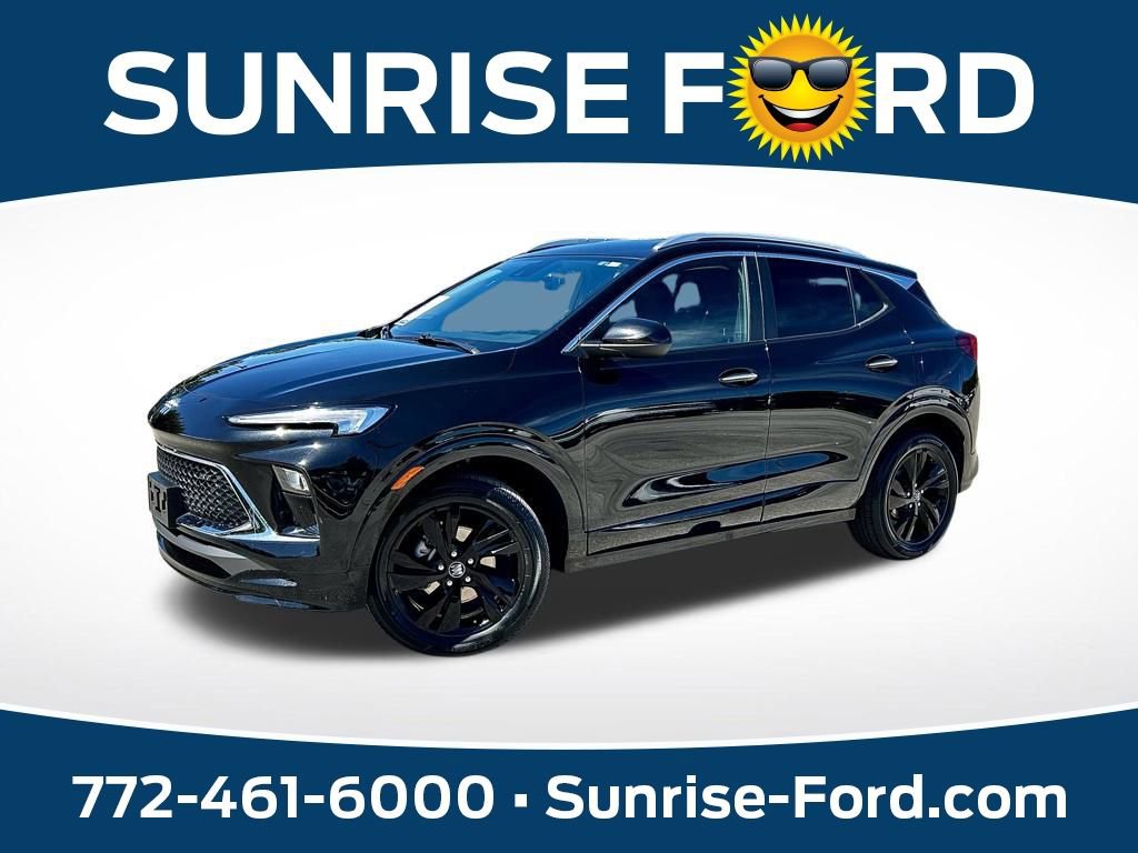 Used 2024 Buick Encore GX Sport Touring image 1