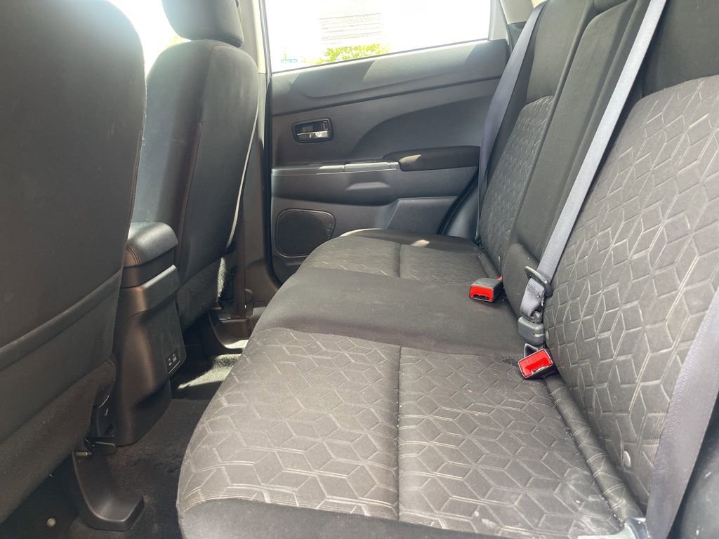 Used 2024 Mitsubishi Outlander Sport LE AWD/4WD image 15