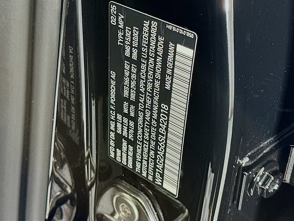 Certified 2025 Porsche Macan S AWD/4WD image 35