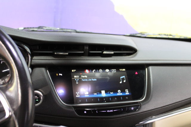Used 2019 Cadillac XT5 FWD image 19