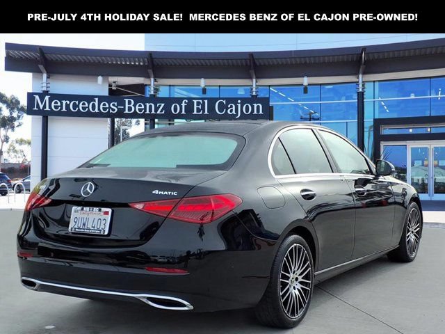 Used 2025 Mercedes-Benz C 300 4MATIC Sedan image 4