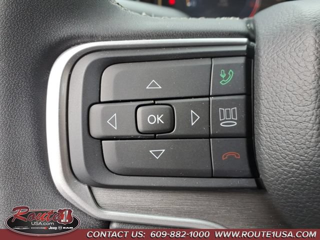 Used 2025 Jeep Wagoneer Series II AWD/4WD image 30