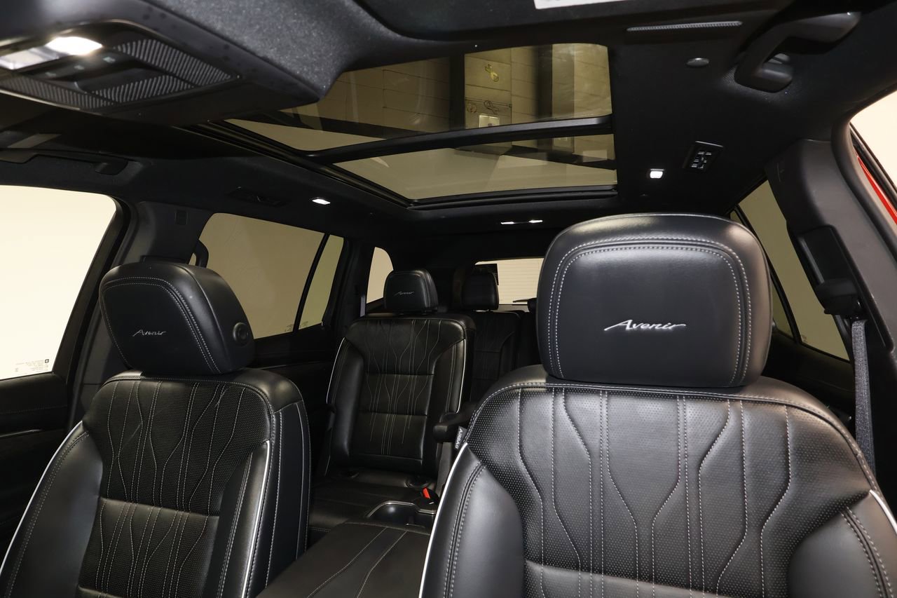 Certified 2025 Buick Enclave Avenir w/ Super Cruise Package image 18