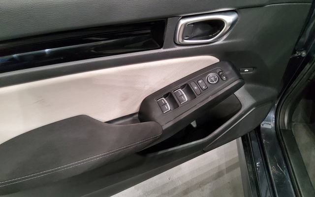 Used 2023 Honda Civic EX image 30