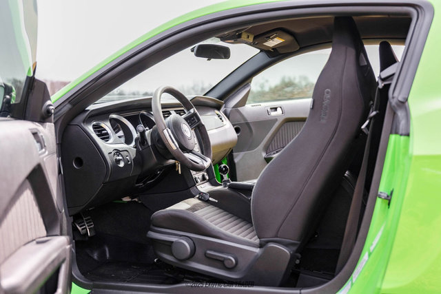 Used 2013 Ford Mustang Boss 302 w/ Boss 302 Accessory Pkg RWD image 22
