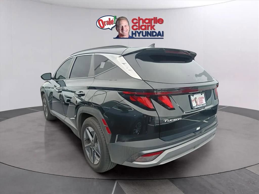 Used 2025 Hyundai Tucson SEL image 2