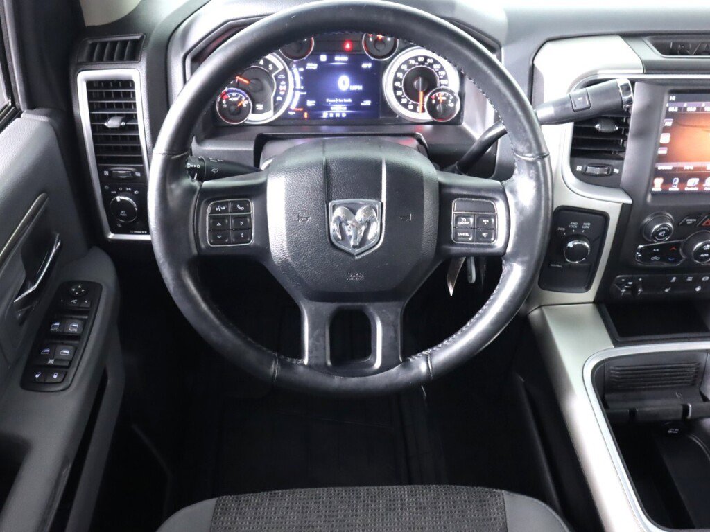 Used 2017 RAM 3500 Big Horn image 31