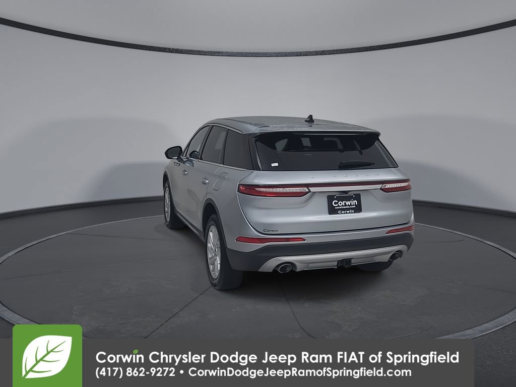 Used 2023 Lincoln Corsair AWD w/ Towing Package image 12