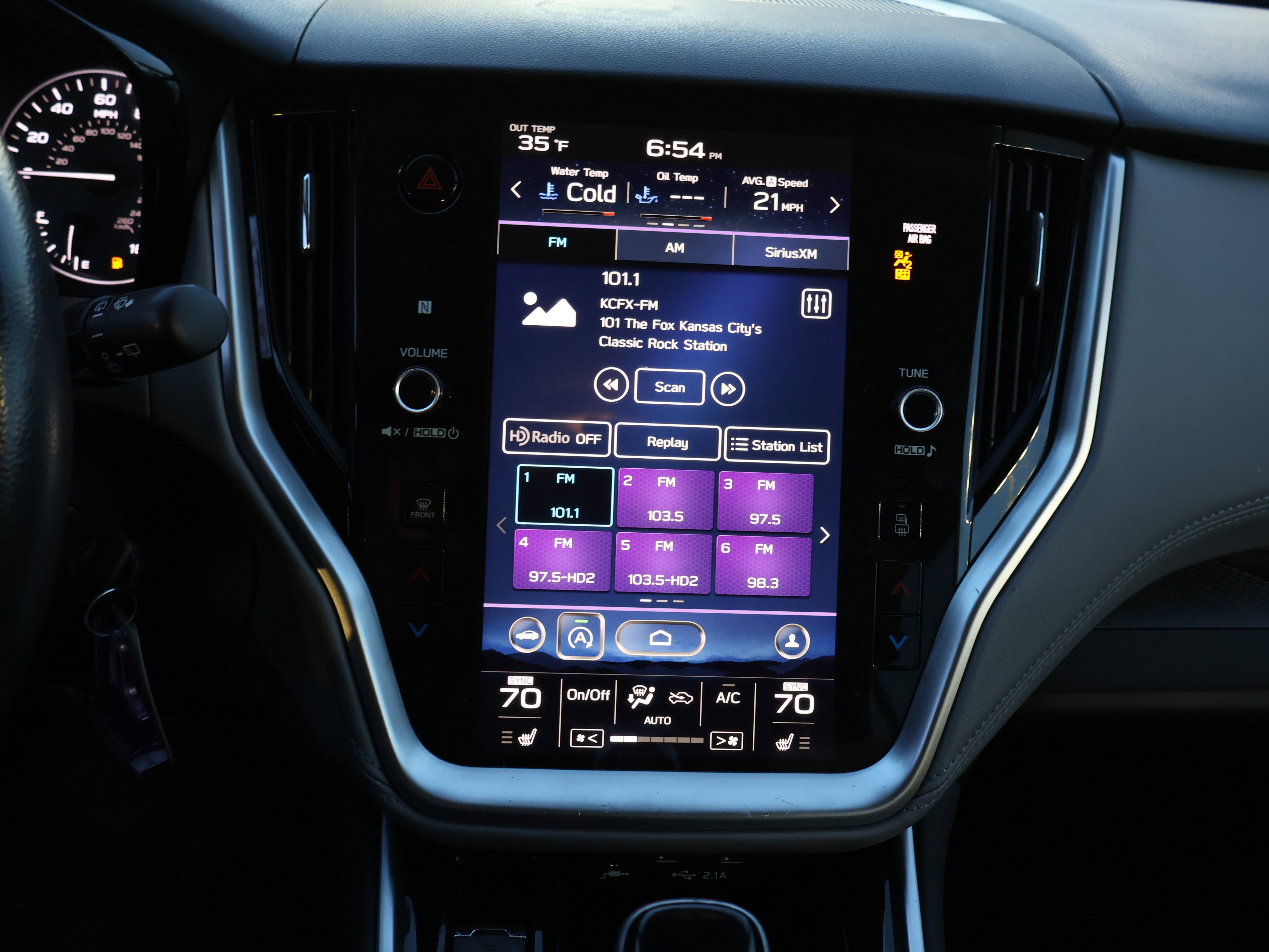 Used 2021 Subaru Outback Premium image 25