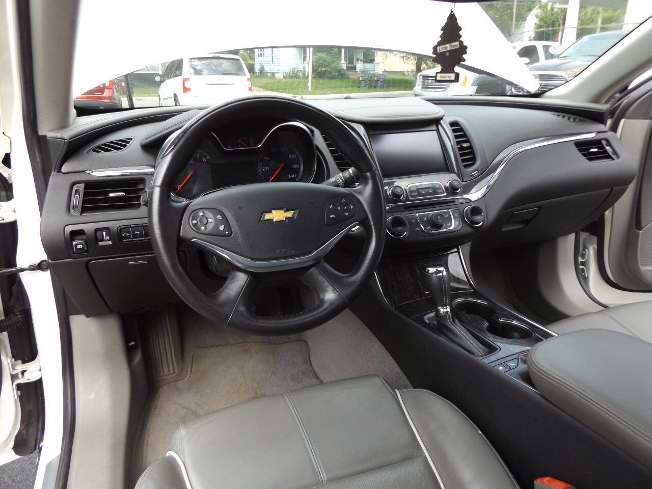 Used 2014 Chevrolet Impala LTZ image 17