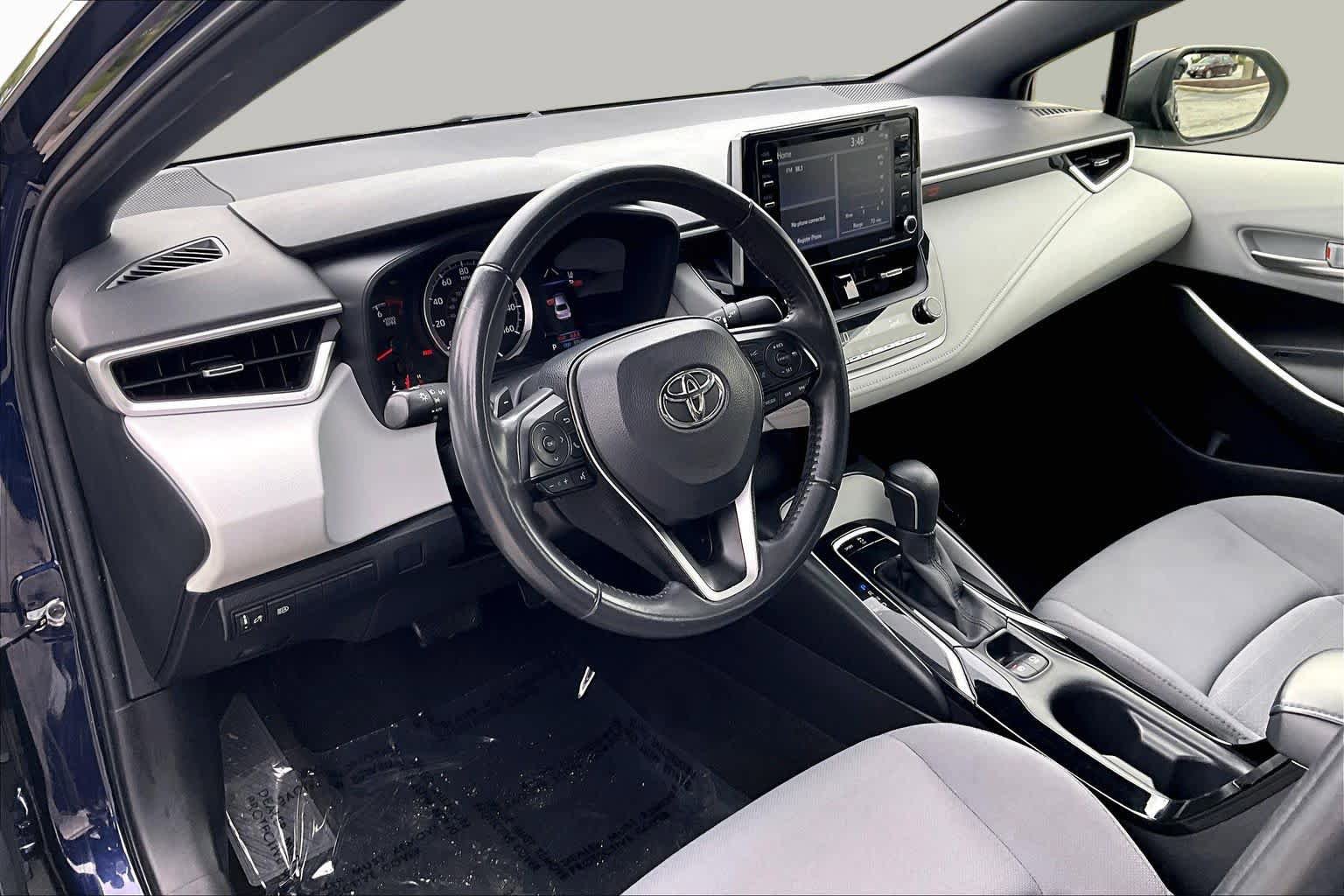 Used 2021 Toyota Corolla SE w/ SE Premium Package FWD image 18