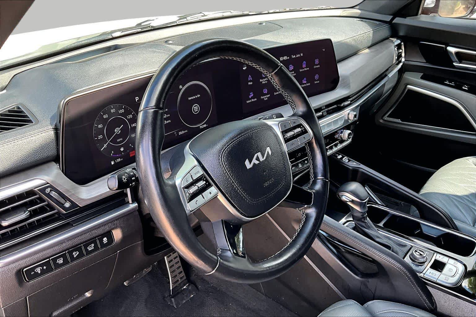 Used 2023 Kia Telluride SX Prestige X-Pro AWD/4WD image 18