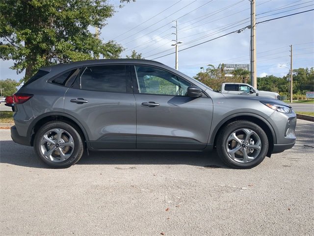 New 2026 Ford Escape ST-Line w/ Tech Pack #1 image 17