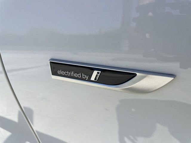 Used 2023 BMW 330e RWD image 33