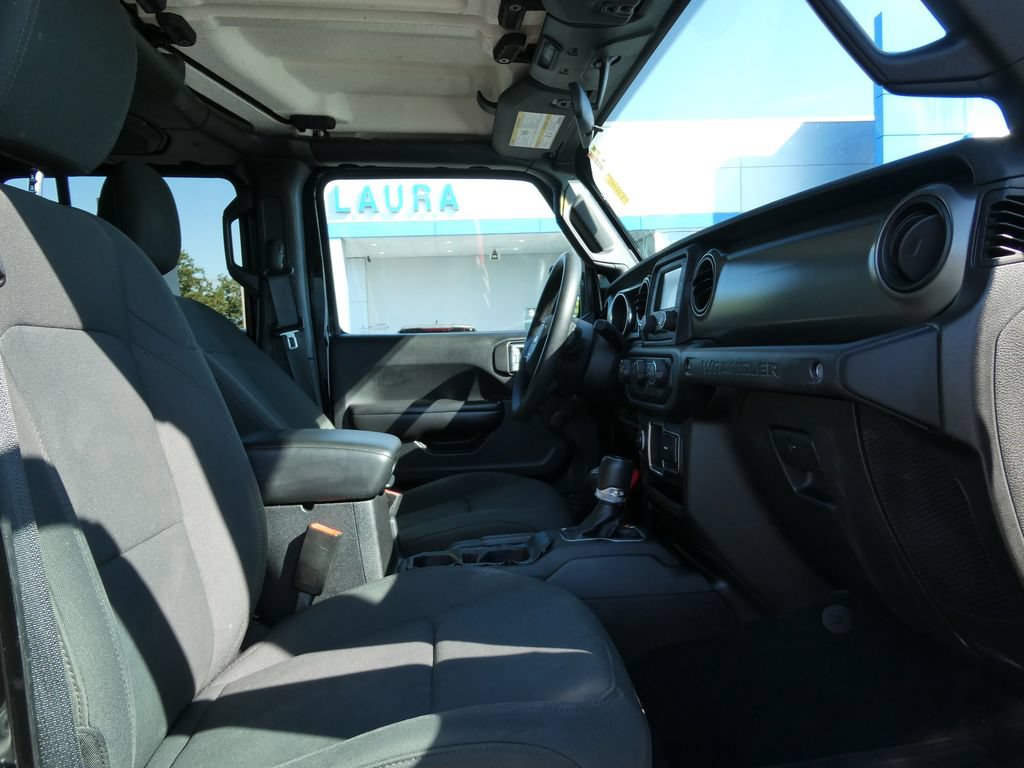 Used 2018 Jeep Wrangler Unlimited Sport AWD/4WD image 14