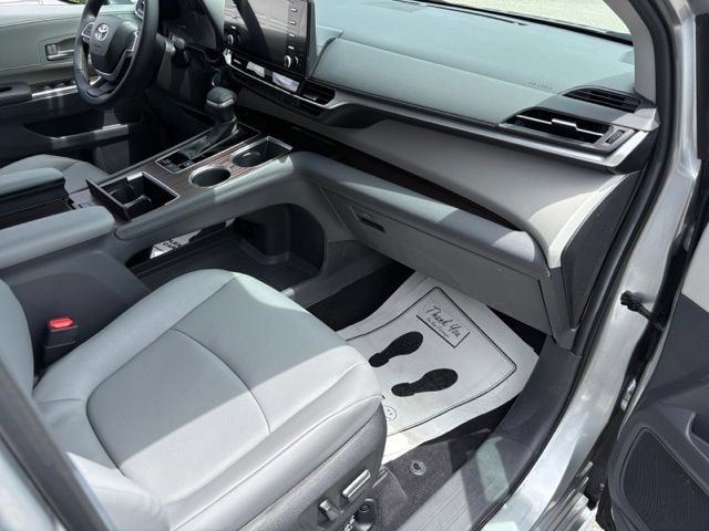 Used 2024 Toyota Sienna XLE w/ XLE Plus Package AWD/4WD image 48