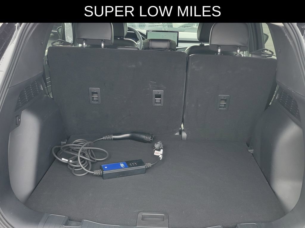 Used 2024 Ford Escape SE image 6