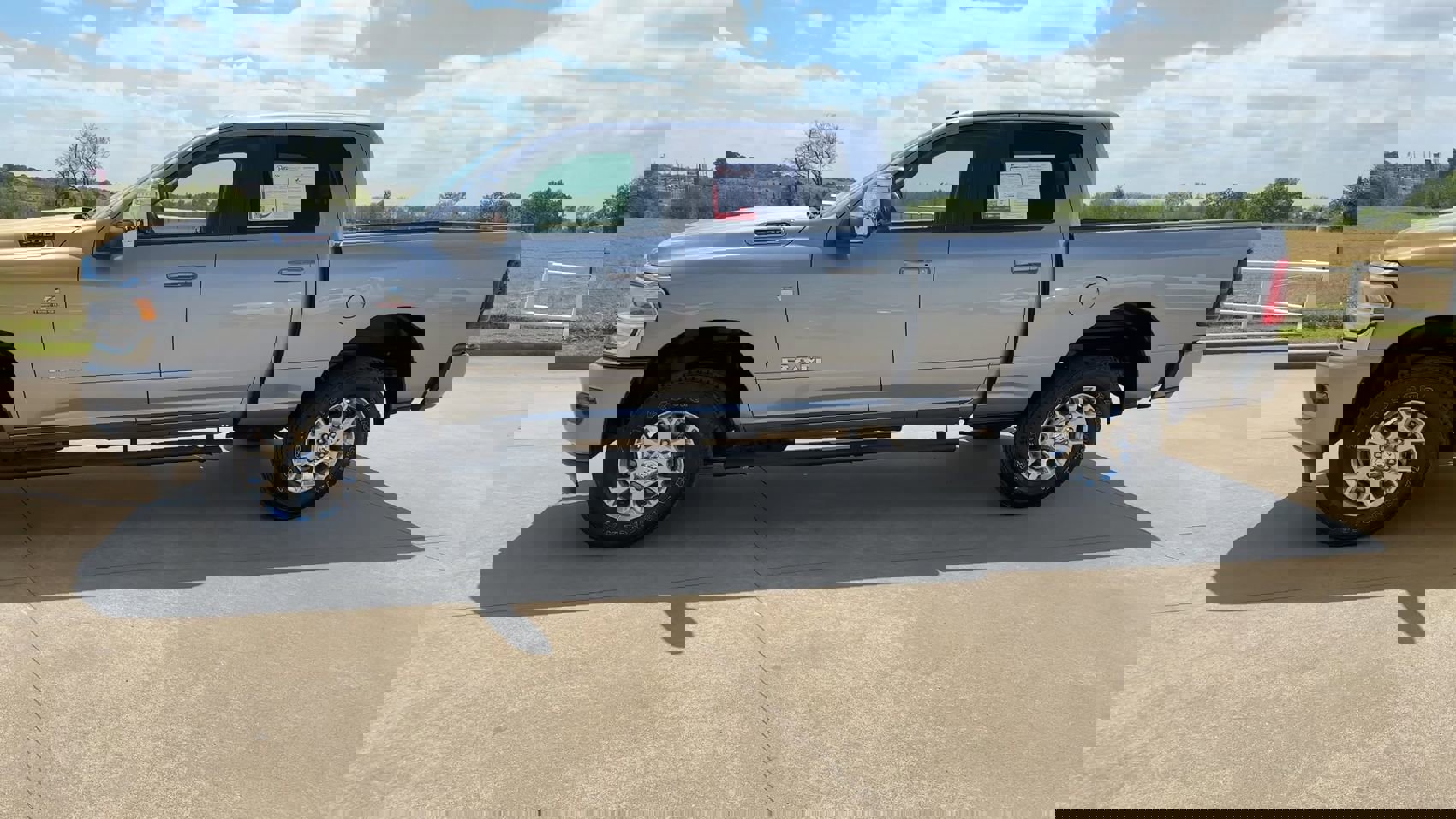 Used 2024 RAM 2500 Laramie image 6