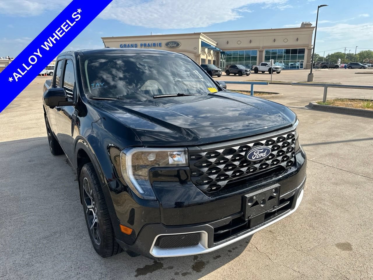 Certified 2025 Ford Maverick Lariat AWD/4WD image 3