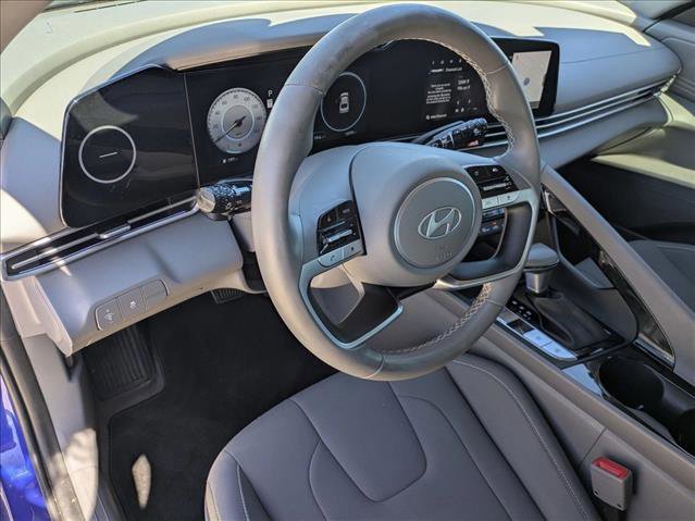 Used 2024 Hyundai Elantra SEL w/ Convenience Package FWD image 9