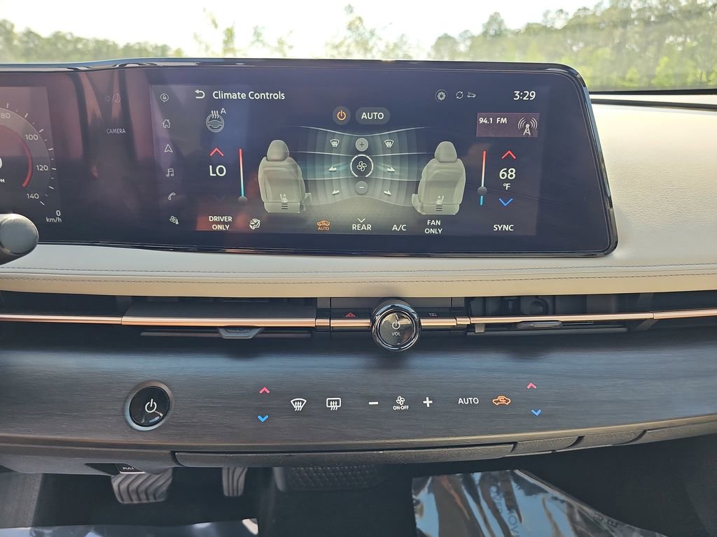 Used 2023 Nissan Ariya FWD image 27