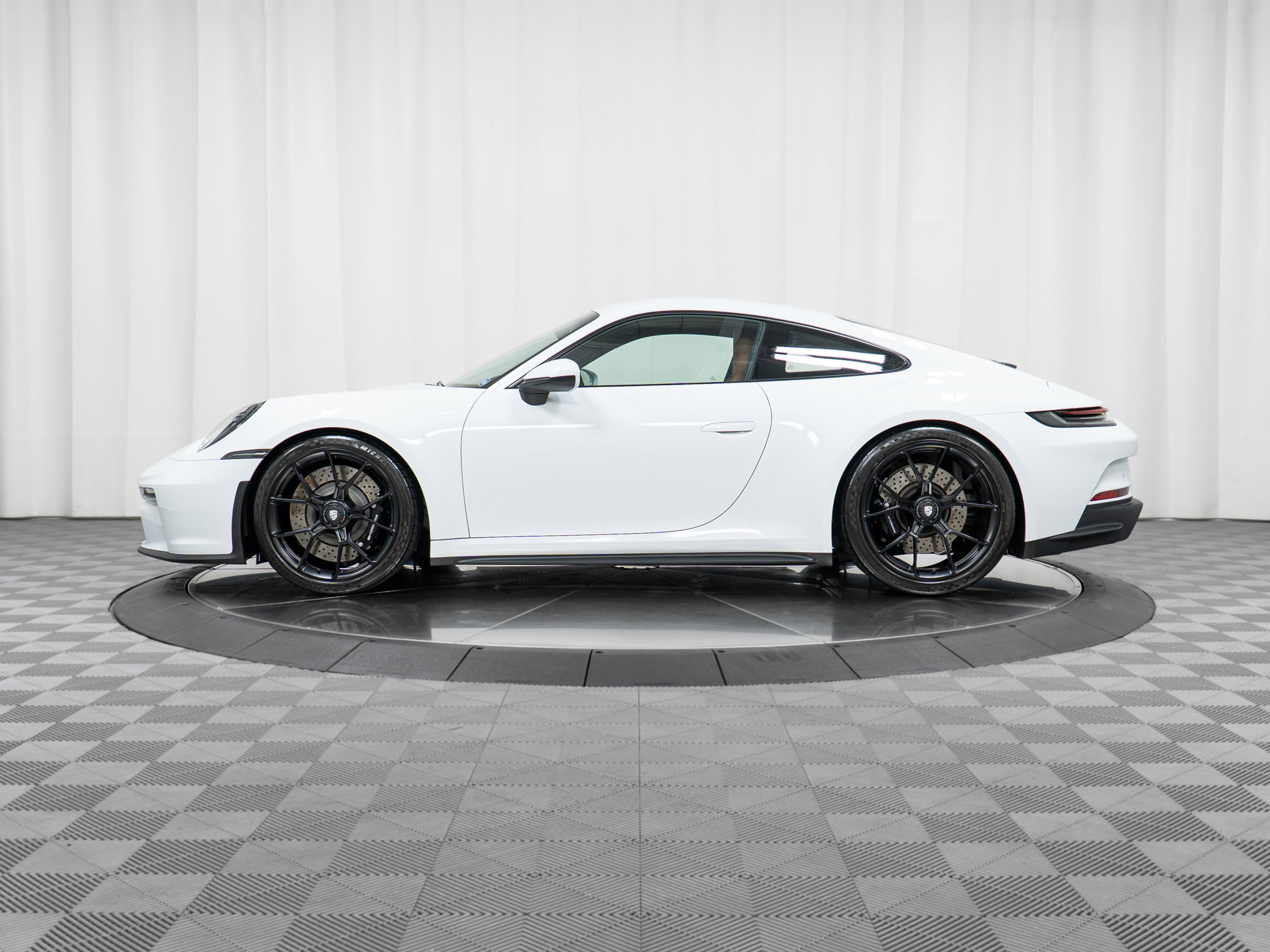 Certified 2023 Porsche 911 GT3 image 2