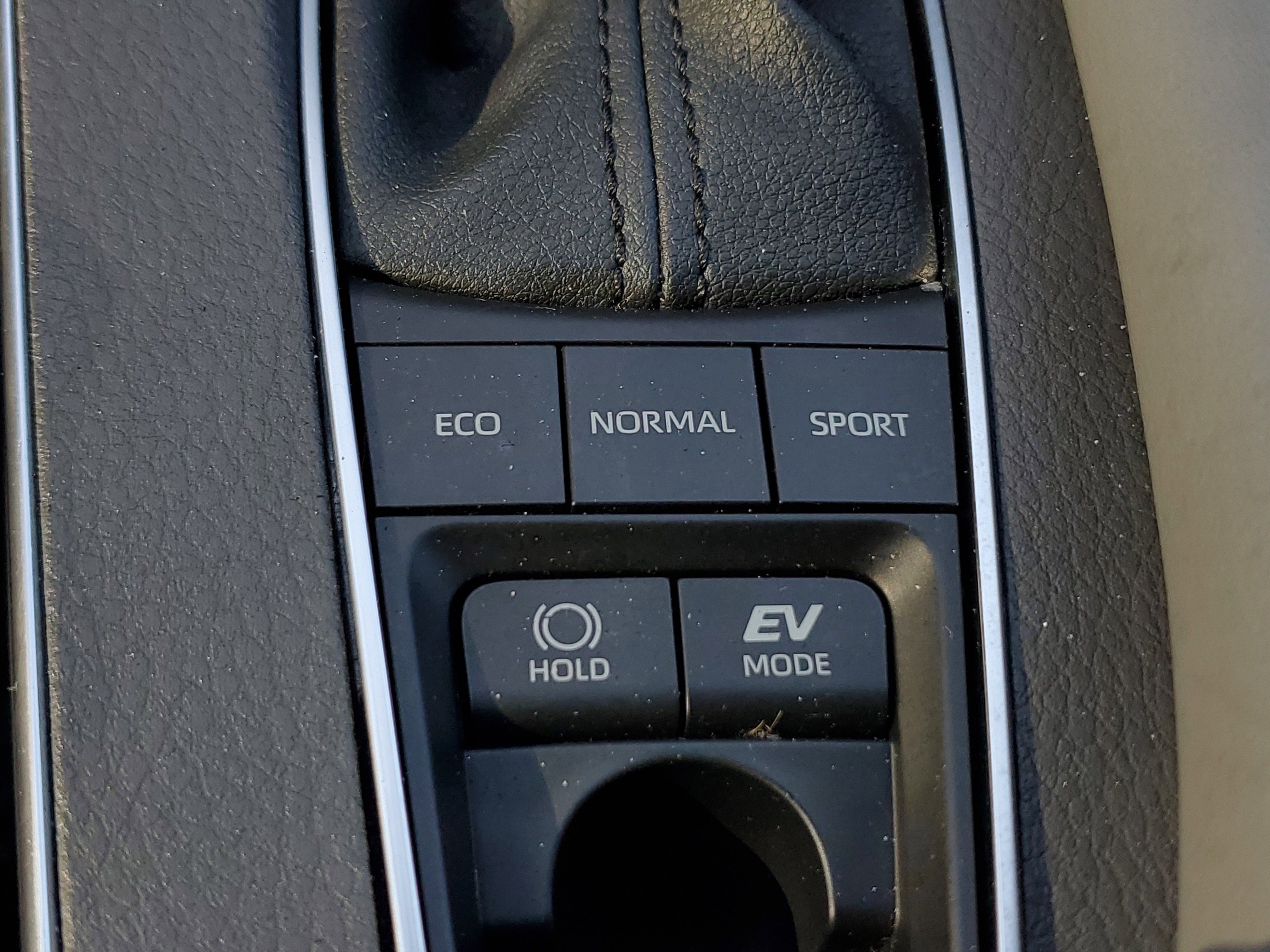 Used 2022 Toyota Avalon Limited FWD image 26