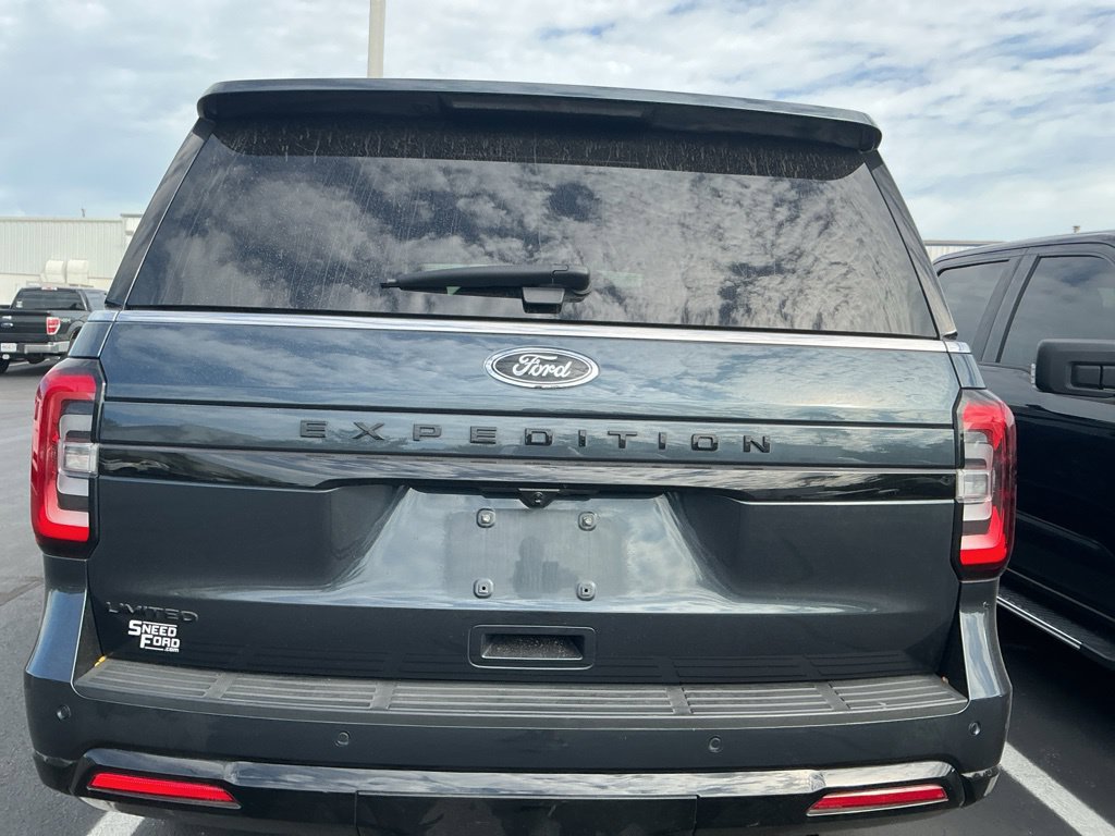 Used 2022 Ford Expedition Limited AWD/4WD image 4