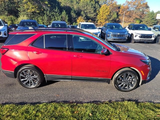 Used 2024 Chevrolet Equinox RS image 16