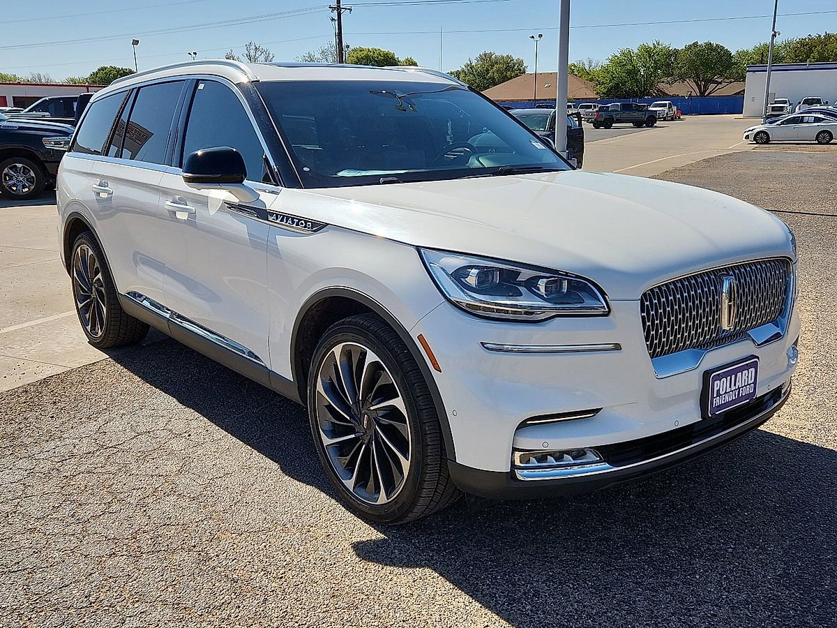 Used 2020 Lincoln Aviator Reserve w/ Equipment Group 202A AWD/4WD image 4