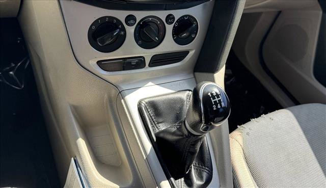 Used 2012 Ford Focus SE FWD image 14