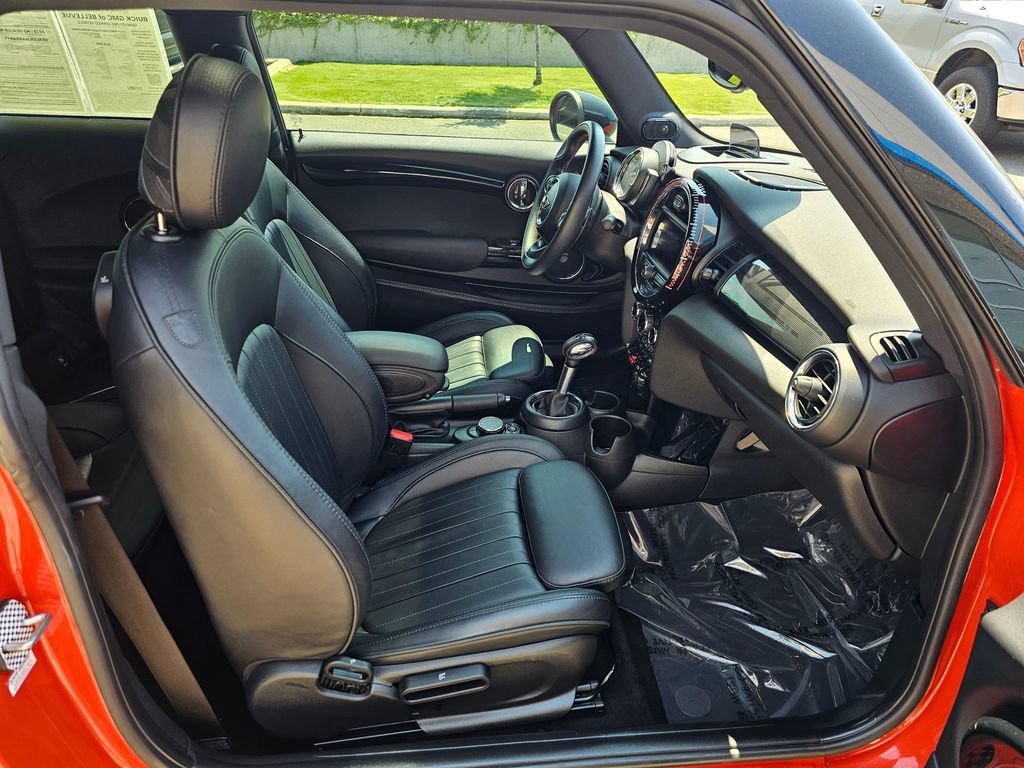 Used 2019 MINI Cooper John Cooper Works w/ Signature Upholstery Package FWD image 11