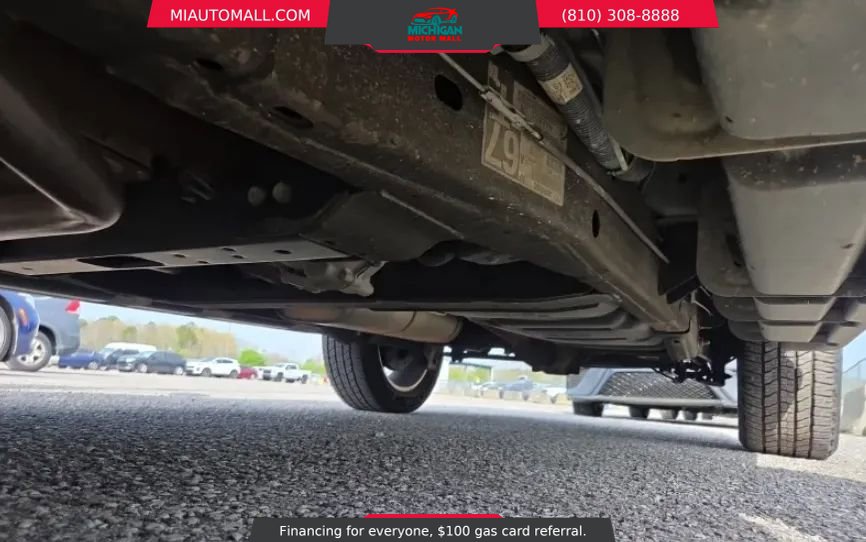 Used 2012 GMC Yukon SLT w/ SLT-2 Equipment Package AWD/4WD image 12