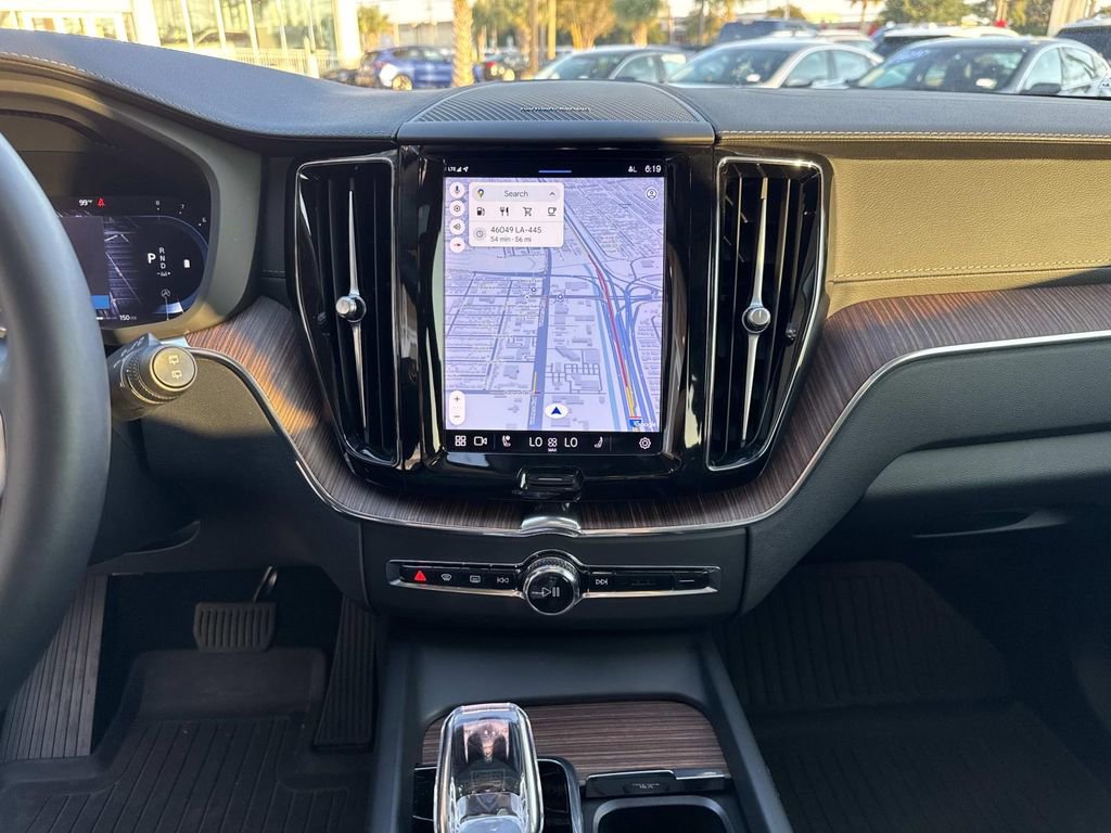 Used 2023 Volvo XC60 B5 Ultimate w/ Protection Package Premier image 25