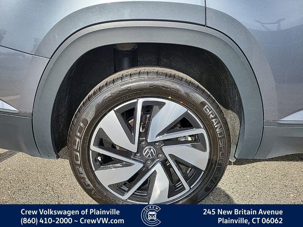 Certified 2024 Volkswagen Atlas SE image 17