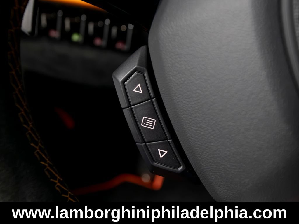 Used 2023 Lamborghini Huracan STO RWD image 21