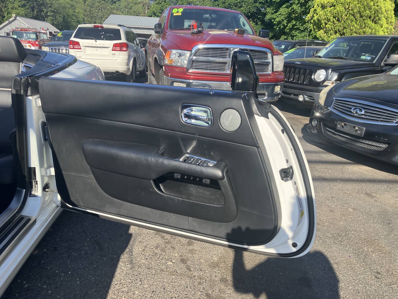 Used 2018 Rolls-Royce Dawn RWD image 29
