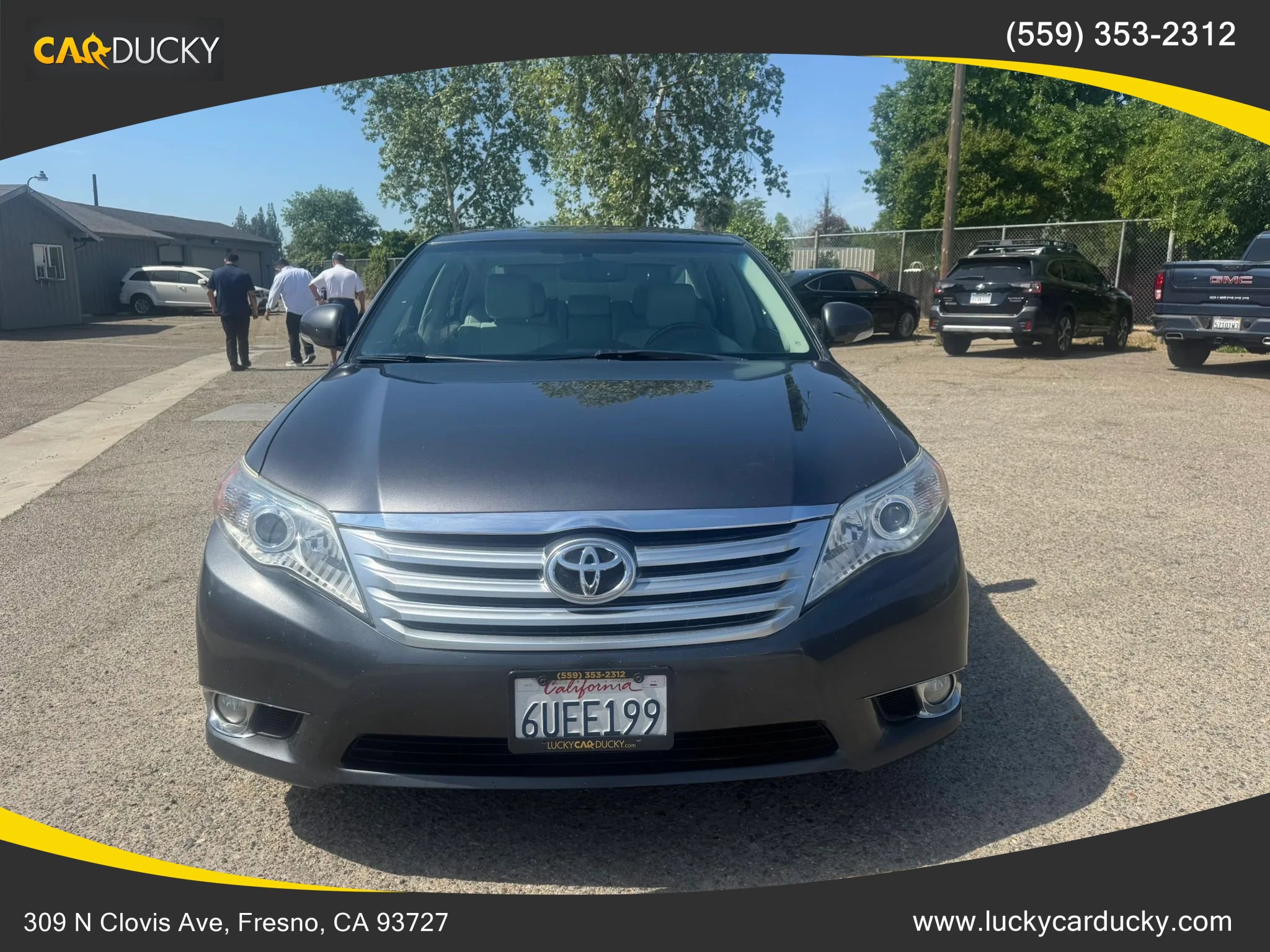 Used 2012 Toyota Avalon Limited image 2