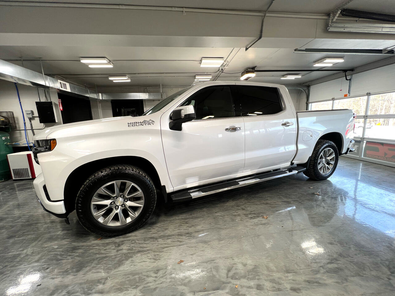 Used 2019 Chevrolet Silverado 1500 High Country image 7