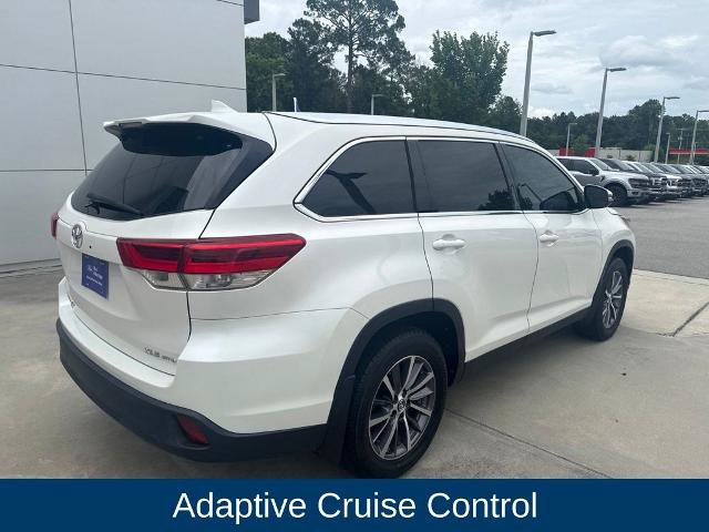 Used 2019 Toyota Highlander XLE AWD/4WD image 8